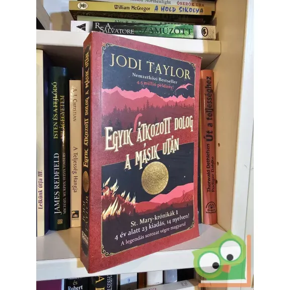 Jodi Taylor: Egyik átkozott dolog a másik után (St. Mary-krónikák 1.) Kihagyhatatlan ajánlat